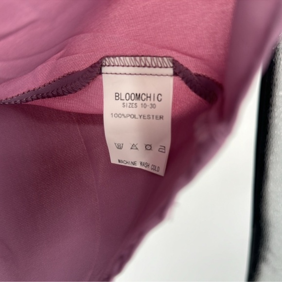 3For$20 BloomChic Dark Pink Blouse NWT size 2X - Picture 2 of 5